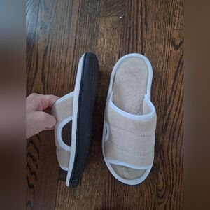 Womens Isotoner Slide Slippers Size US 9.5/10.